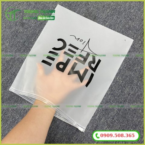 In túi zip đựng áo quần sắc nét