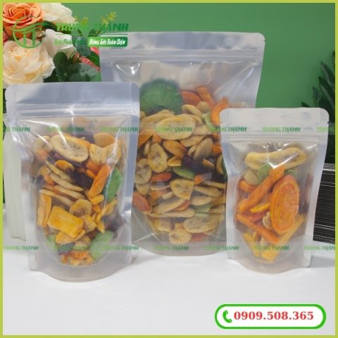 Túi zip màu bạc đựng trái cây sấy khô