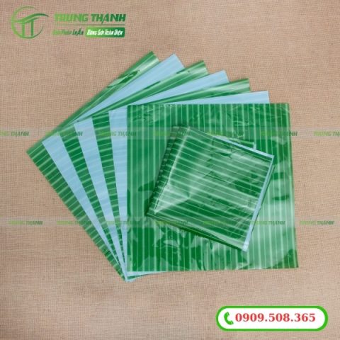 Lá chuối giả gói bánh